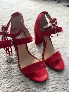 Vince Camuto Red Suede Block Heel w/ fringe Sandals with Ankle Strap 6.5